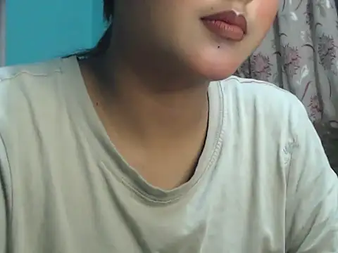 NancyRuvi online show from 10-13-25, 05:35