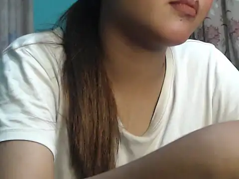 NancyRuvi online show from 10-20-25, 04:18