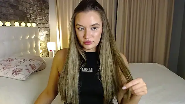 starrydoll online show from 10-23-25, 03:44