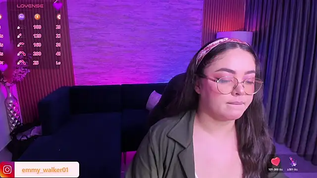 emmy walker online show from 11-17-25, 11:05