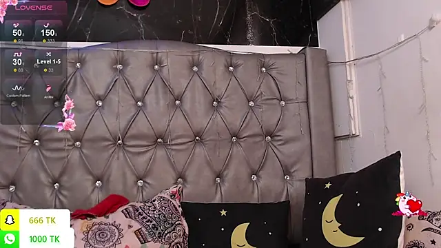 Snapshot of LAILAGUMMY chatting on 04-07-26, 02:06 LAILAGUMMY online show from 04-07-26, 02:06