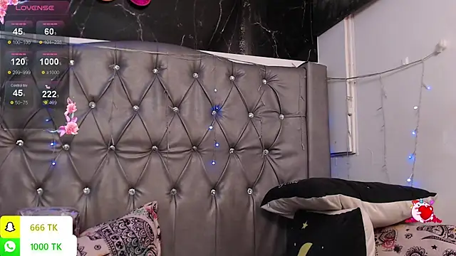 Snapshot of LAILAGUMMY chatting on 04-14-26, 01:17 LAILAGUMMY online show from 04-14-26, 01:17