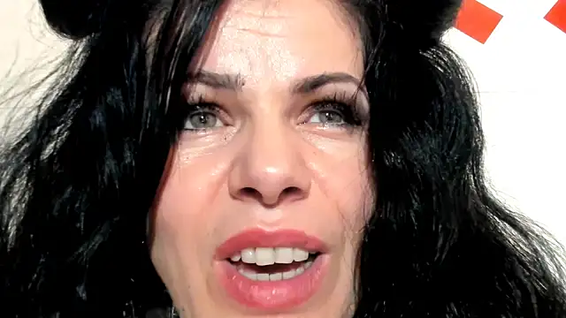 Sweet-Alice online show from 03-18-25, 06:14