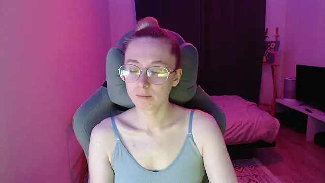 Snapshot of AnabelFrel chatting on 10-26-25, 12:38 AnabelFrel online show from 10-26-25, 12:38