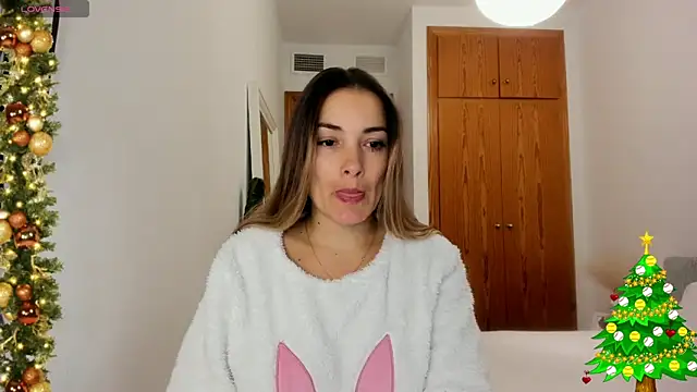 NiaStone online show from 12-17-24, 07:18