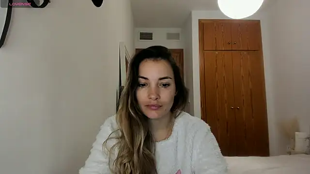 NiaStone online show from 01-27-25, 06:52