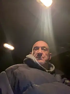 Snapshot of Vlad200472 chatting on 02-20-25, 07:52 Vlad200472 online show from 02-20-25, 07:52