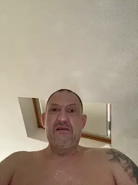 Snapshot of Vlad200472 chatting on 02-28-25, 10:30 Vlad200472 online show from 02-28-25, 10:30