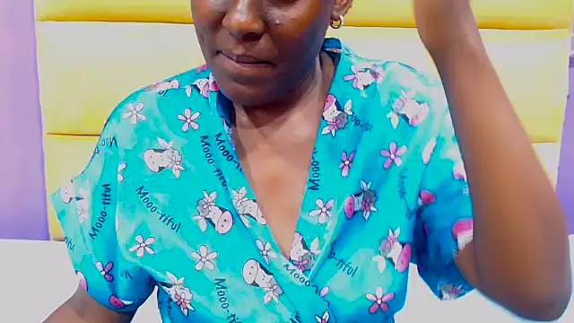 SLUTYLISA online show from 10-09-25, 05:33