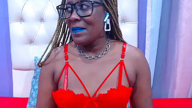 SLUTYLISA online show from 11-04-25, 07:46