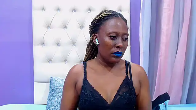 SLUTYLISA online show from 11-06-25, 07:04