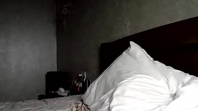 JulianaGold1 online show from 01-05-26, 09:40