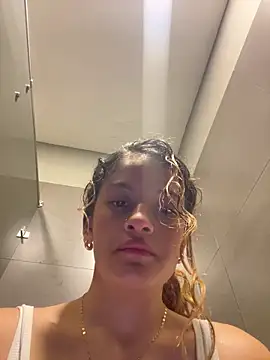 alana15 online show from 12-15-24, 01:22