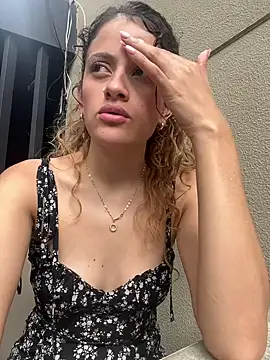alana15 online show from 12-16-24, 07:32