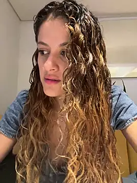 alana15 online show from 12-19-24, 08:55