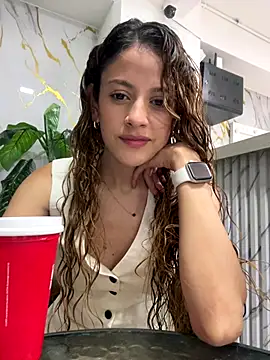 alana15 online show from 10-13-25, 09:37