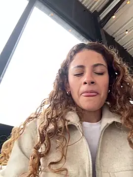 alana15 online show from 02-01-26, 03:54