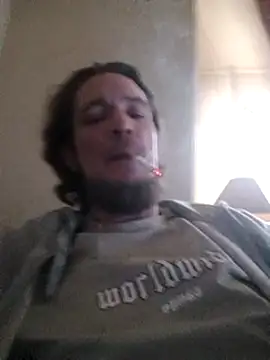 Snapshot of BunnyandClydeDk chatting on 12-14-24, 10:45 BunnyandClydeDk online show from 12-14-24, 10:45