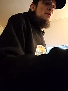 Snapshot of BunnyandClydeDk chatting on 12-30-24, 05:37 BunnyandClydeDk online show from 12-30-24, 05:37