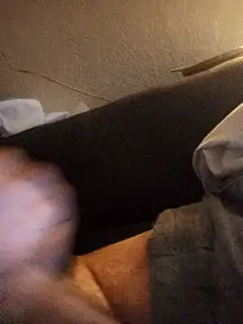 Snapshot of BunnyandClydeDk chatting on 01-05-25, 06:24 BunnyandClydeDk online show from 01-05-25, 06:24