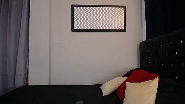 loveyouzahara2020 online show from 02-06-26, 11:30