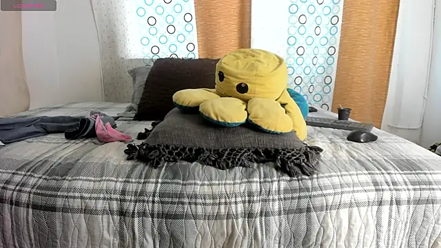 BlowMommy  online show from 01-28-25, 09:19