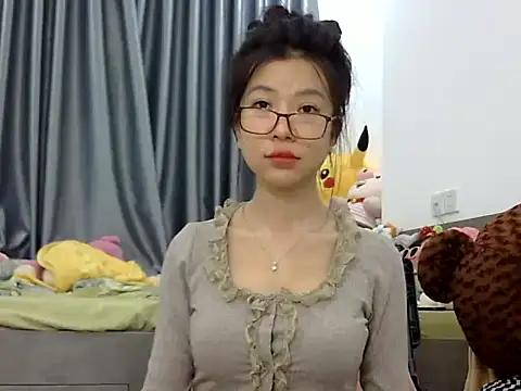 Snapshot of Cute_Ruby01 chatting on 12-10-24, 01:11 Cute Ruby01 online show from 12-10-24, 01:11