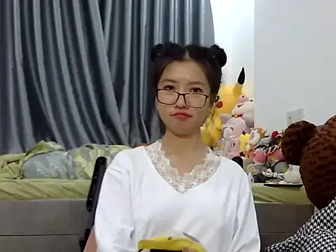 Snapshot of Cute_Ruby01 chatting on 01-03-25, 12:30 Cute Ruby01 online show from 01-03-25, 12:30