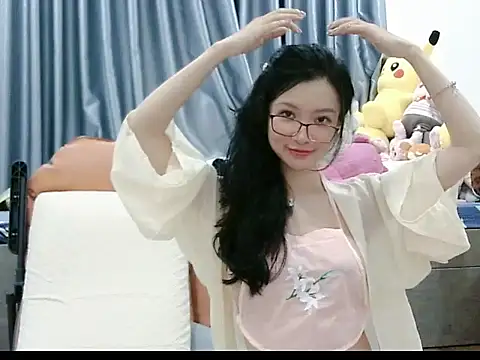 Snapshot of Cute_Ruby01 chatting on 09-21-25, 11:12 Cute Ruby01 online show from 09-21-25, 11:12