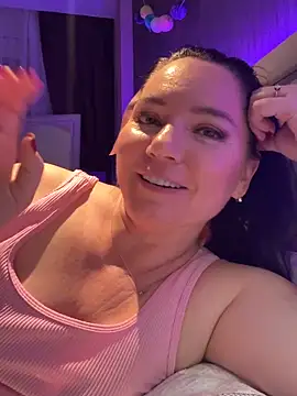 Snapshot of HotMilfMargo chatting on 02-16-25, 11:26 HotMilfMargo online show from 02-16-25, 11:26