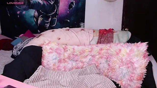 Snapshot of lil_daisy7 chatting on 01-10-25, 02:57 lil daisy7 online show from 01-10-25, 02:57