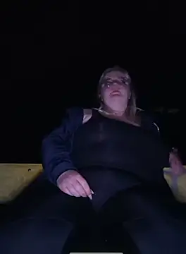 Snapshot of Fiona0705 chatting on 10-11-25, 06:28 Fiona0705 online show from 10-11-25, 06:28