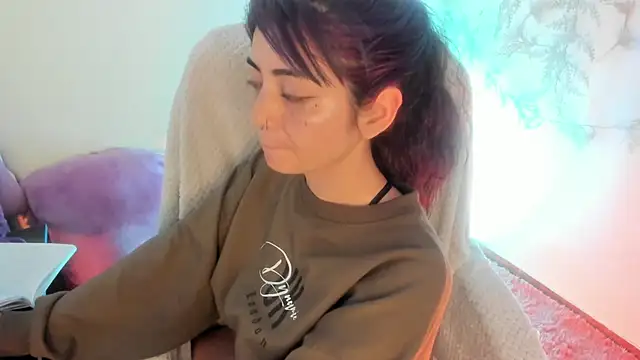 Sammysammy  online show from 12-15-25, 10:08