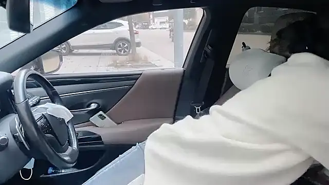 Snapshot of orla2021 chatting on 12-02-25, 12:27 orla2021 online show from 12-02-25, 12:27