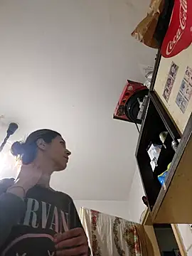 Snapshot of JoLeNe27 chatting on 10-23-25, 05:01 JoLeNe27 online show from 10-23-25, 05:01