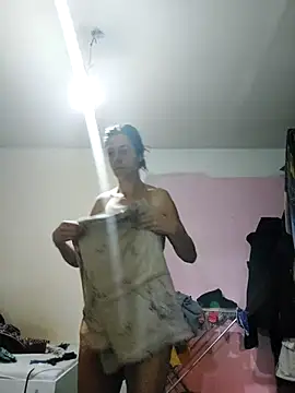 Snapshot of JoLeNe27 chatting on 11-03-25, 04:36 JoLeNe27 online show from 11-03-25, 04:36