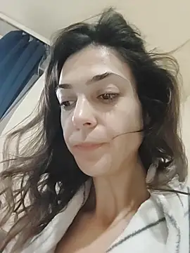 Snapshot of JoLeNe27 chatting on 11-18-25, 06:29 JoLeNe27 online show from 11-18-25, 06:29