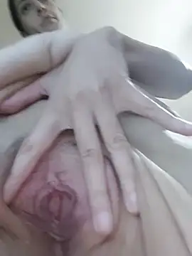 Snapshot of JoLeNe27 chatting on 11-25-25, 04:23 JoLeNe27 online show from 11-25-25, 04:23