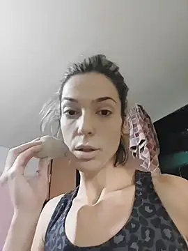 Snapshot of JoLeNe27 chatting on 12-15-25, 04:28 JoLeNe27 online show from 12-15-25, 04:28