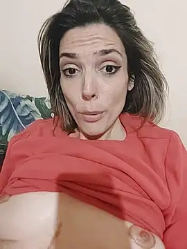 Snapshot of JoLeNe27 chatting on 03-20-26, 06:24 JoLeNe27 online show from 03-20-26, 06:24