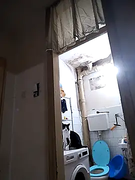 Snapshot of JoLeNe27 chatting on 04-05-26, 07:11 JoLeNe27 online show from 04-05-26, 07:11