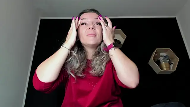 Snapshot of Alesys69 chatting on 10-15-25, 10:54 Alesys69 online show from 10-15-25, 10:54