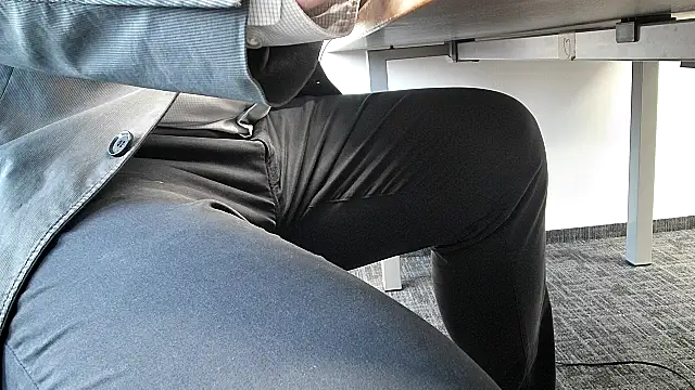 Snapshot of 69bezfleku chatting on 11-13-25, 07:51 69bezfleku online show from 11-13-25, 07:51