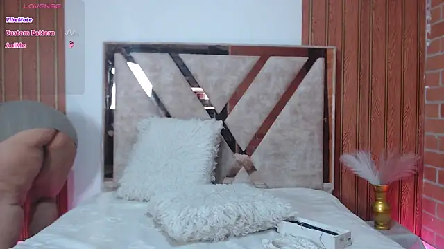 AGATHAA WHITE online show from 01-09-26, 11:13