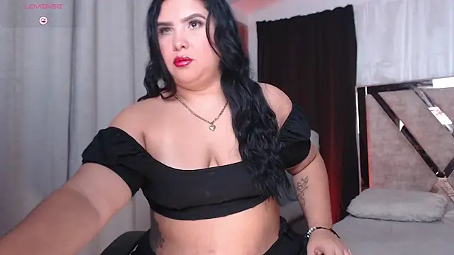 AGATHAA WHITE online show from 03-13-26, 10:22