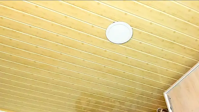 Snapshot of Carla_expit chatting on 10-24-25, 01:24 Carla expit online show from 10-24-25, 01:24