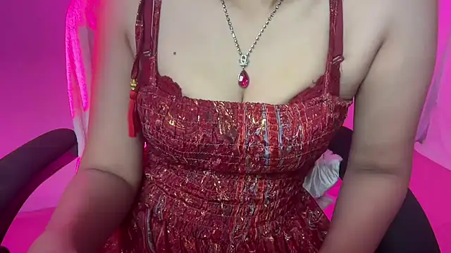 Queen Angelena online show from 11-28-25, 05:15