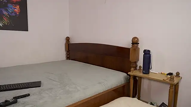 Snapshot of foxeslovefoxes chatting on 10-30-25, 03:46 foxeslovefoxes online show from 10-30-25, 03:46