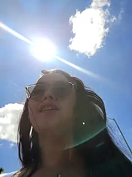 Snapshot of dannaparker chatting on 11-17-25, 04:46 dannaparker online show from 11-17-25, 04:46