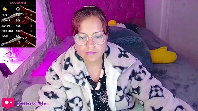 emma luna1986 online show from 03-02-25, 03:56